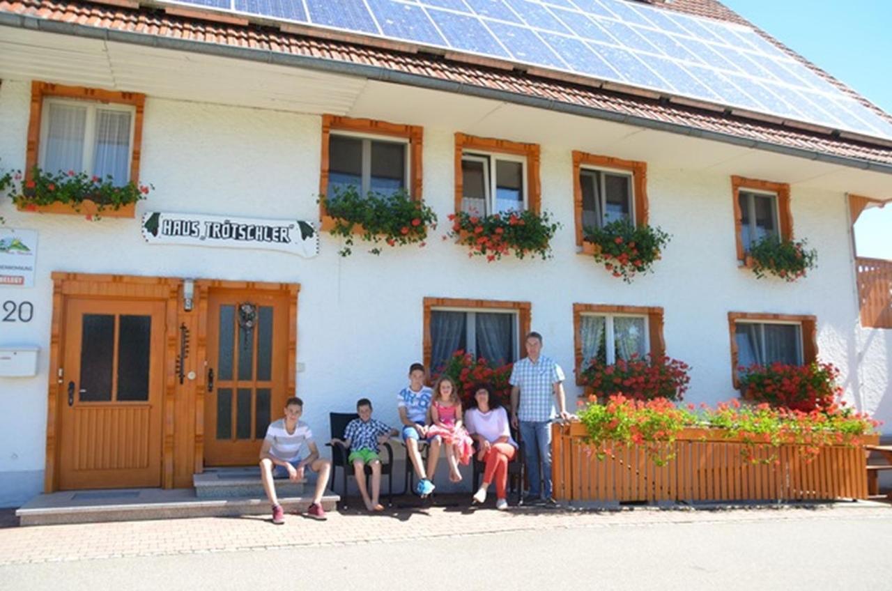 Apartmenthaus Troetschler Weilheim Esterno foto
